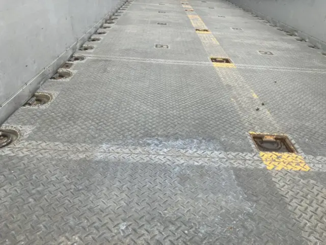 日野 プロフィア 2DG-FW1AHGの写真20