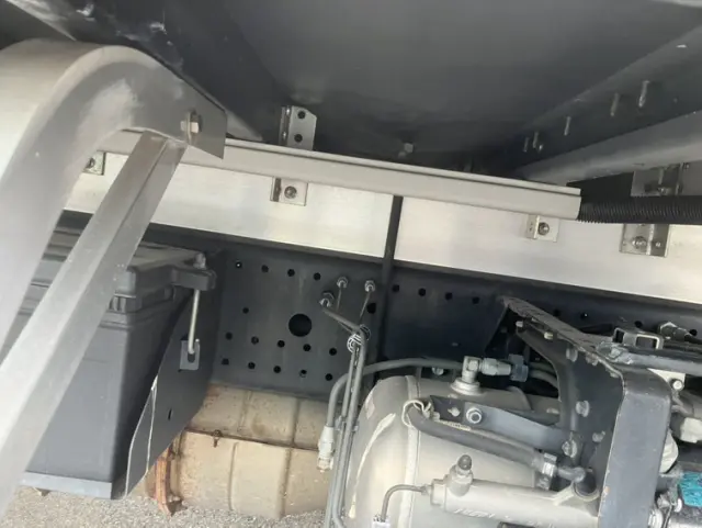 いすゞ フォワード TKG-FRR90T2の写真7