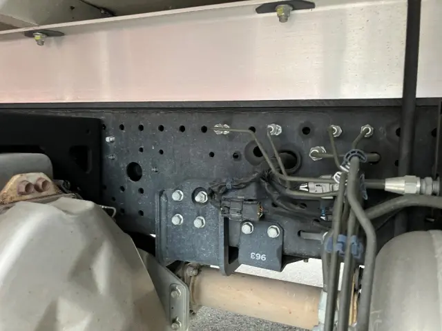 いすゞ フォワード 2PG-FRR90S2の写真5