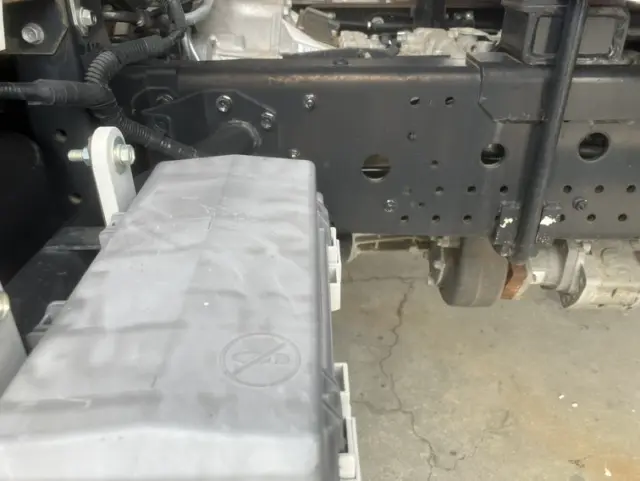 いすゞ フォワード TKG-FRR90S2(2WD)の写真8