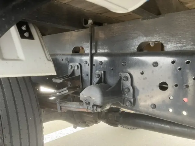 いすゞ フォワード TKG-FRR90S2(2WD)の写真25