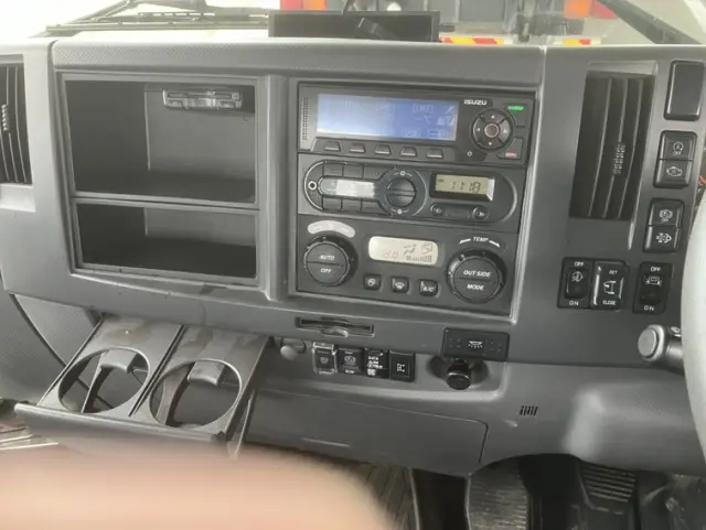 いすゞ フォワード TKG-FRR90S2(2WD)の写真28