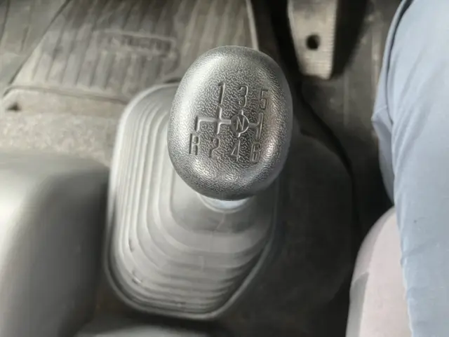 いすゞ フォワード TKG-FRR90S2(2WD)の写真30