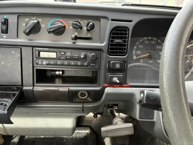 三菱 キャンター KK-FE63DGの写真29