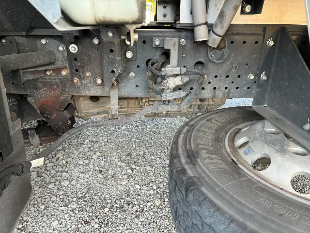 いすゞ フォワード 2PG-FRR90S2(2WD)の写真31