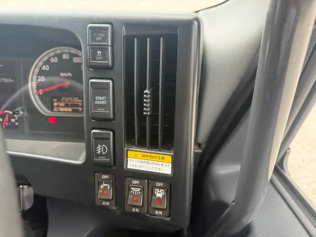 いすゞ フォワード 2RG-FRR90T2(2WD)の写真26