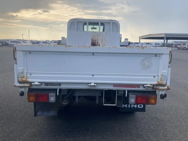 日野 デュトロ PB-XZU304M(2WD)の写真6