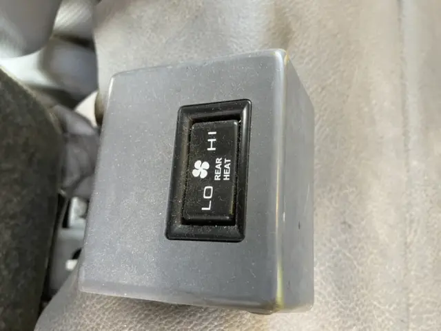 三菱 キャンター PDG-FE71BD(2WD)の写真10