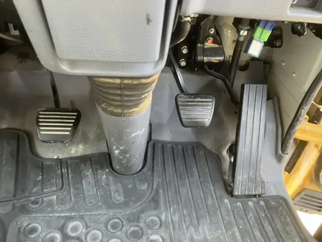 三菱 キャンター PDG-FE71BD(2WD)の写真23