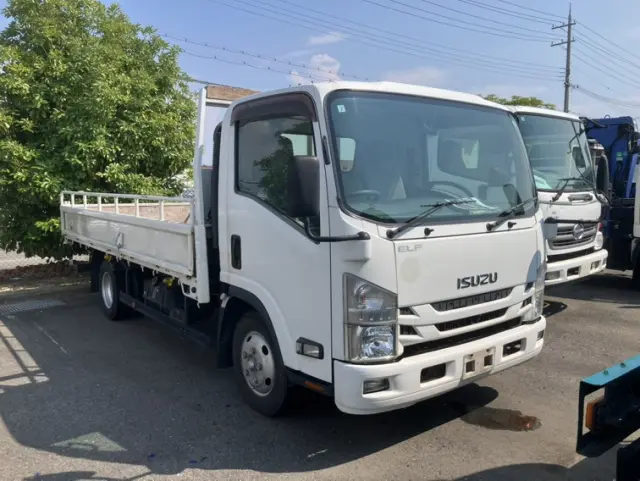 いすゞ エルフ TRG-NPR85AR(2WD)の写真8