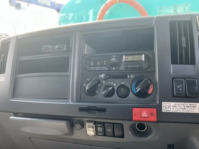 いすゞ エルフ TRG-NPR85AR(2WD)の写真24