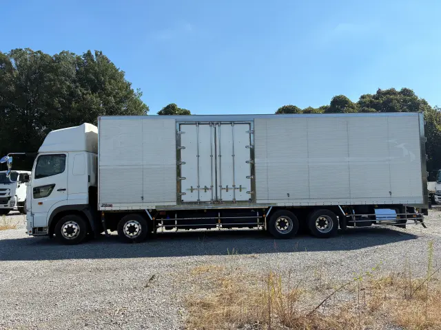 日野 プロフィア 2DG-FW1AHJ(8x4)の写真4
