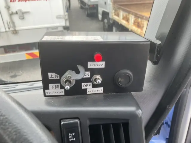 いすゞ フォワード LKG-FTR90S2の写真20