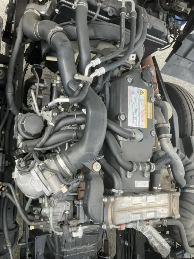 いすゞ フォワード LKG-FTR90S2の写真30