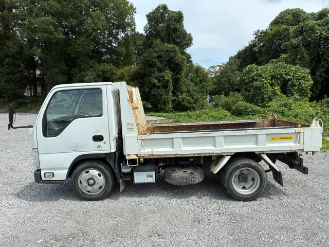 いすゞ エルフ TPG-NJR85AN(2WD)の写真4