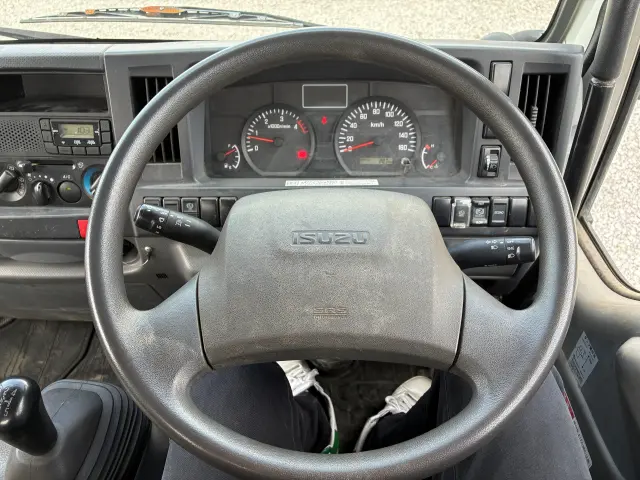 いすゞ エルフ TPG-NJR85AN(2WD)の写真15