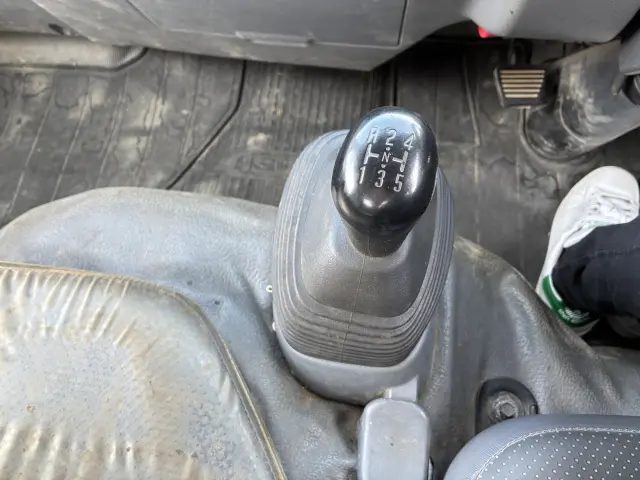 いすゞ エルフ TPG-NJR85AN(2WD)の写真18