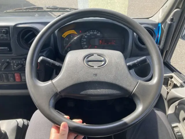 日野 デュトロ TKG-XZC620T(2WD)の写真2