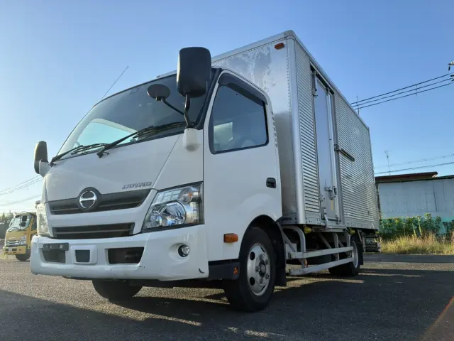 日野 デュトロ TKG-XZU710M(2WD)の写真2
