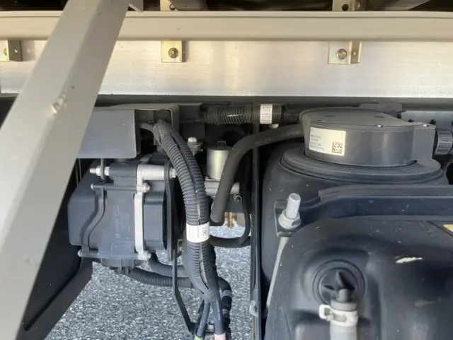 いすゞ フォワード 2RG-FRR90T2の写真24
