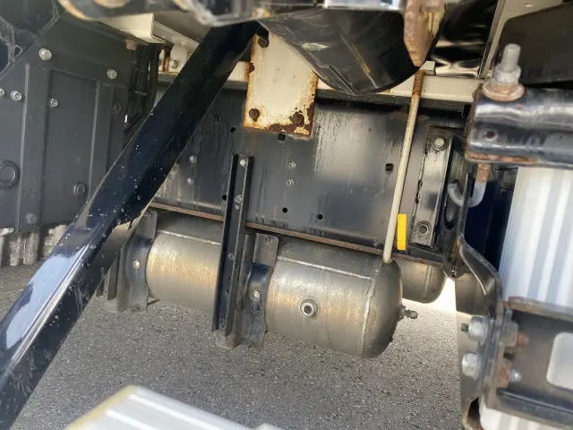 いすゞ ギガ 2PG-CYJ77C(8x4)の写真18