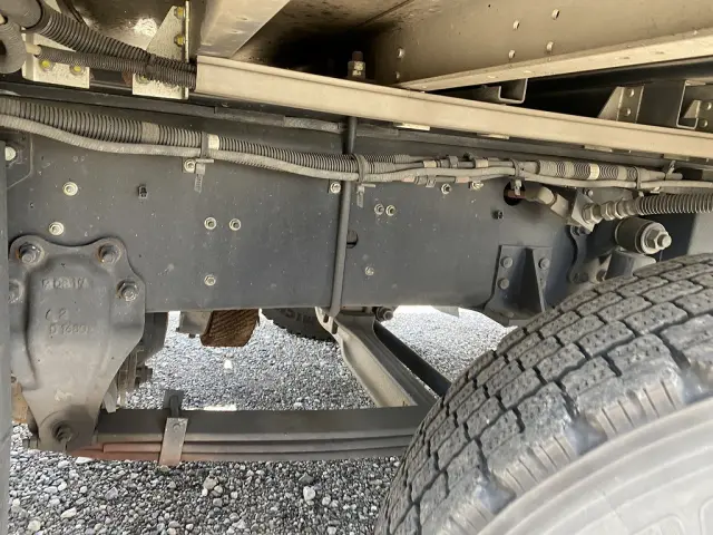 いすゞ ギガ 2PG-CYJ77C(8x4)の写真14