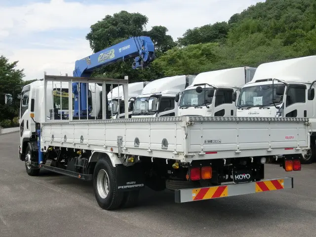 いすゞ フォワード TKG-FRR90S2(2WD)の写真4