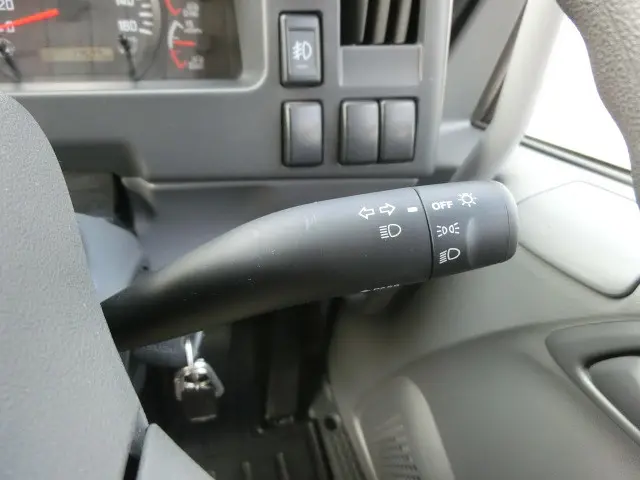 いすゞ フォワード TKG-FRR90S2(2WD)の写真13