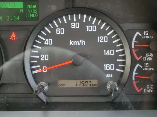 いすゞ フォワード TKG-FRR90S2(2WD)の写真15