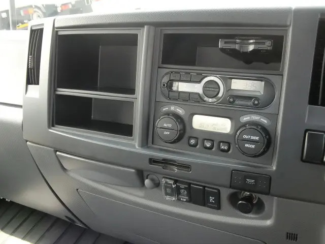 いすゞ フォワード TKG-FRR90S2(2WD)の写真16