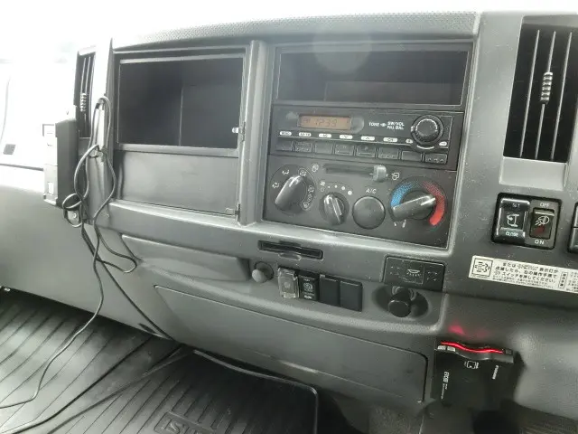 いすゞ フォワード TKG-FRR90S2(2WD)の写真19