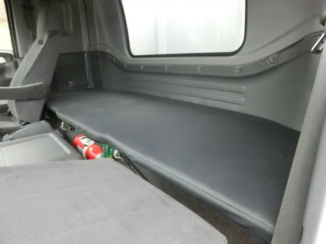 いすゞ フォワード TKG-FRR90S2(2WD)の写真28