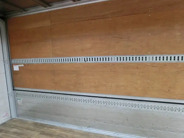 いすゞ フォワード TKG-FRR90S2(2WD)の写真39