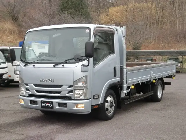 いすゞ エルフ TRG-NPR85AR(2WD)の写真1
