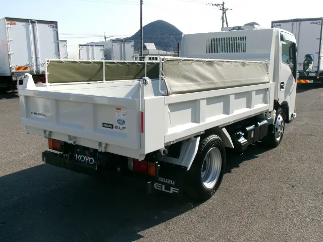 いすゞ エルフ 2RG-NKR88AT(2WD)の写真3