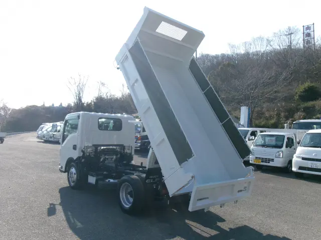 いすゞ エルフ 2RG-NKR88AT(2WD)の写真16