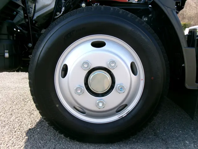 いすゞ エルフ 2RG-NKR88AT(2WD)の写真22