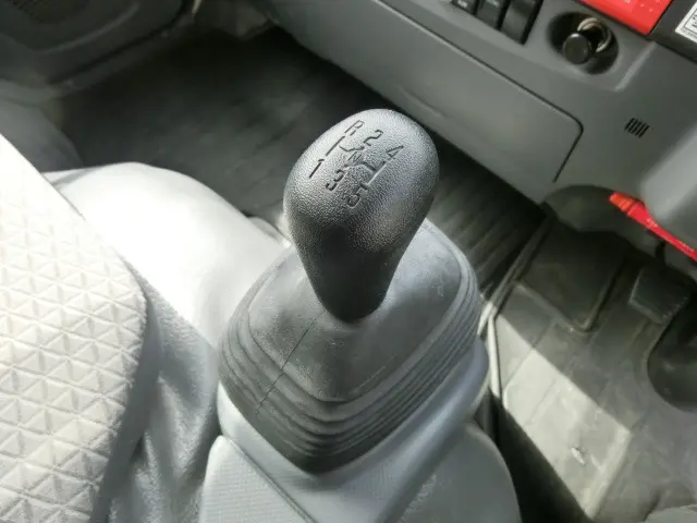 いすゞ エルフ 2RG-NLR88ANの写真21