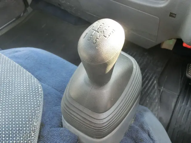 いすゞ エルフ TRG-NKR85Aの写真16