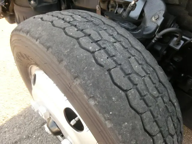 いすゞ エルフ TRG-NKR85Aの写真29