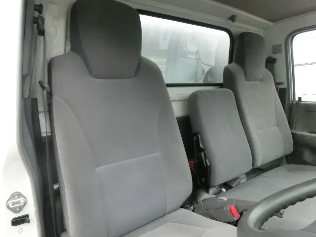 いすゞ エルフ BDG-NKR85Nの写真10