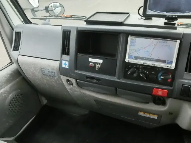 いすゞ エルフ BDG-NKR85Nの写真14