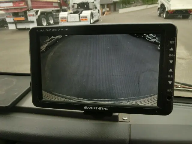 いすゞ エルフ BDG-NKR85Nの写真15