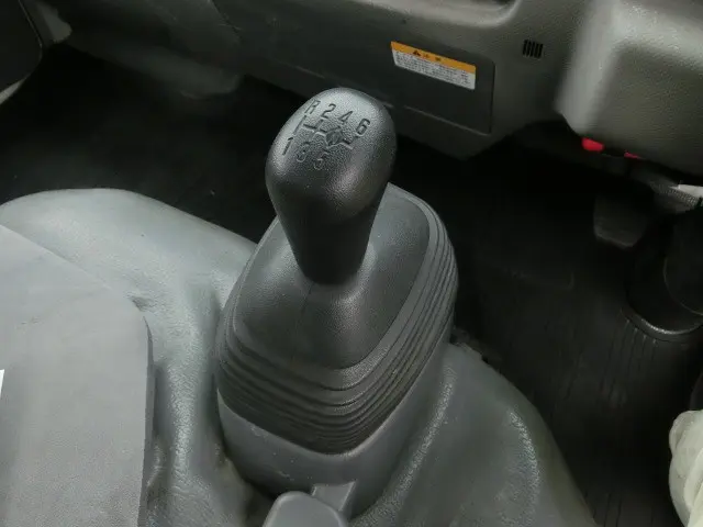 いすゞ エルフ BDG-NKR85Nの写真16