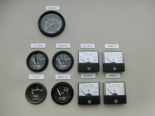 いすゞ エルフ BDG-NKR85Nの写真27