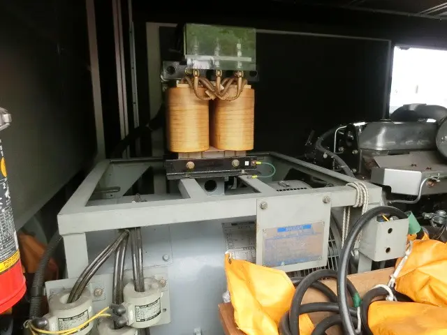 いすゞ エルフ BDG-NKR85Nの写真34