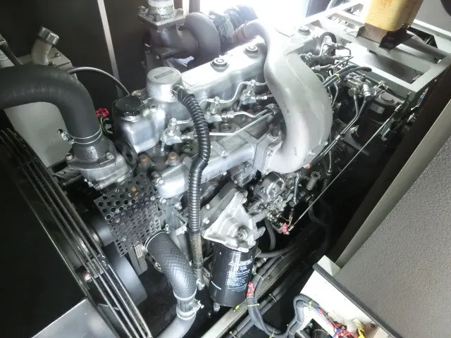 いすゞ エルフ BDG-NKR85Nの写真37