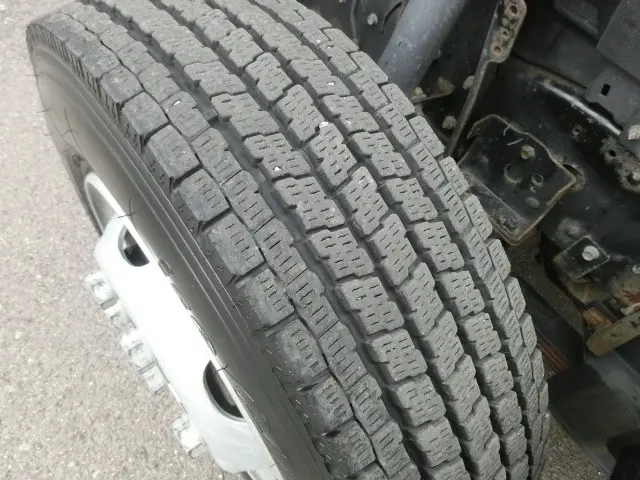 いすゞ エルフ BDG-NKR85Nの写真39