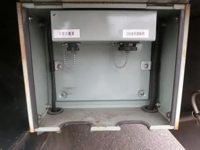 いすゞ エルフ BDG-NKR85Nの写真45