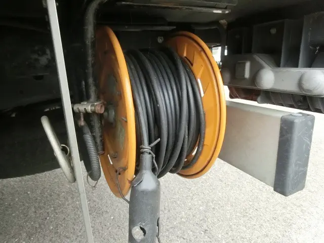 いすゞ エルフ BDG-NKR85Nの写真46